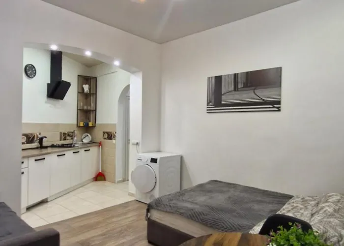 Forum Апартаменти *